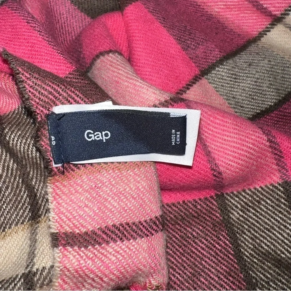 Gap Brown and Pink Very Soft Plaid Shawl Scarf With Fringe Hem - Picture 4 of 8